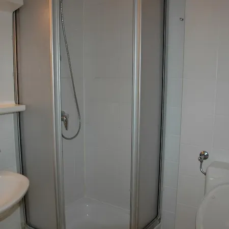 Aparthotel Apartmenthaus Vier Jahreszeiten Putbus