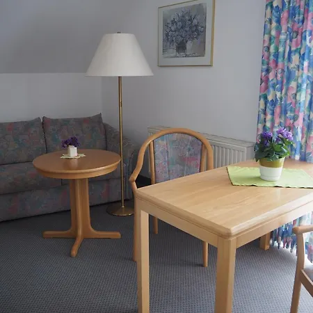 Apartmenthaus Vier Jahreszeiten Aparthotel